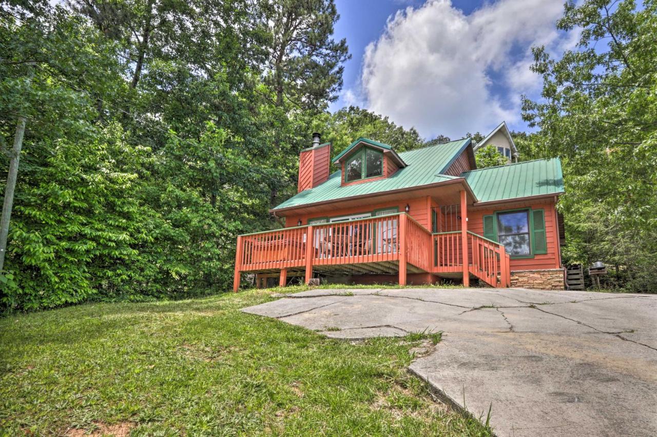 Gatlinburg Chalet Hot Tub, Sauna And Mountain View Екстер'єр фото
